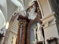 Kirche am Hof